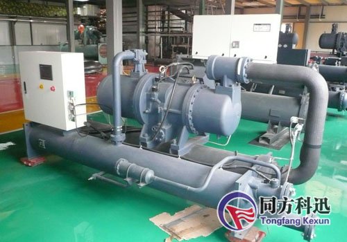 中央空調冷水機